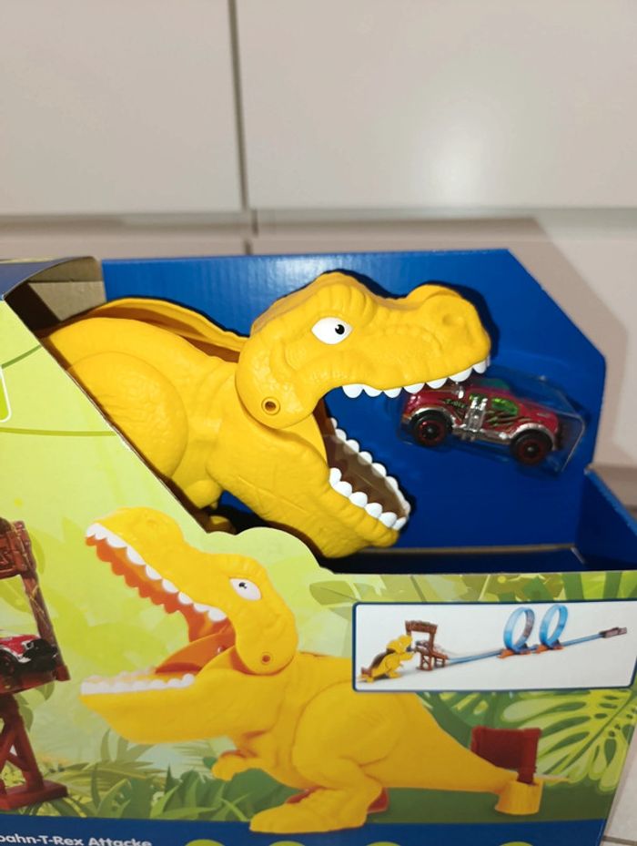 Looping T-Rex attacke - photo numéro 3