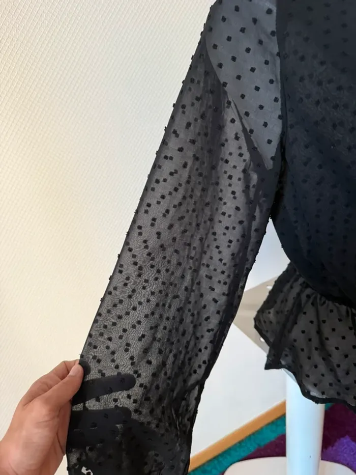 Blouse noir en très bon état taille M SHEIN - photo numéro 5