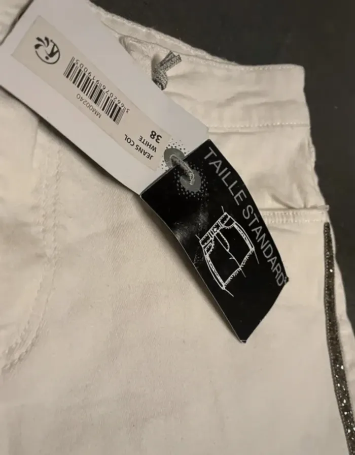 Short en jean blanc Mim – Taille 38 – Neuf - photo numéro 6