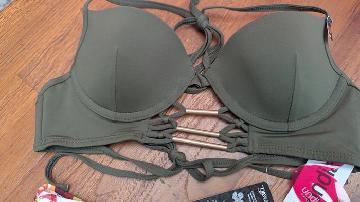 Deux pièces Undiz/O'Neill XS - photo numéro 6