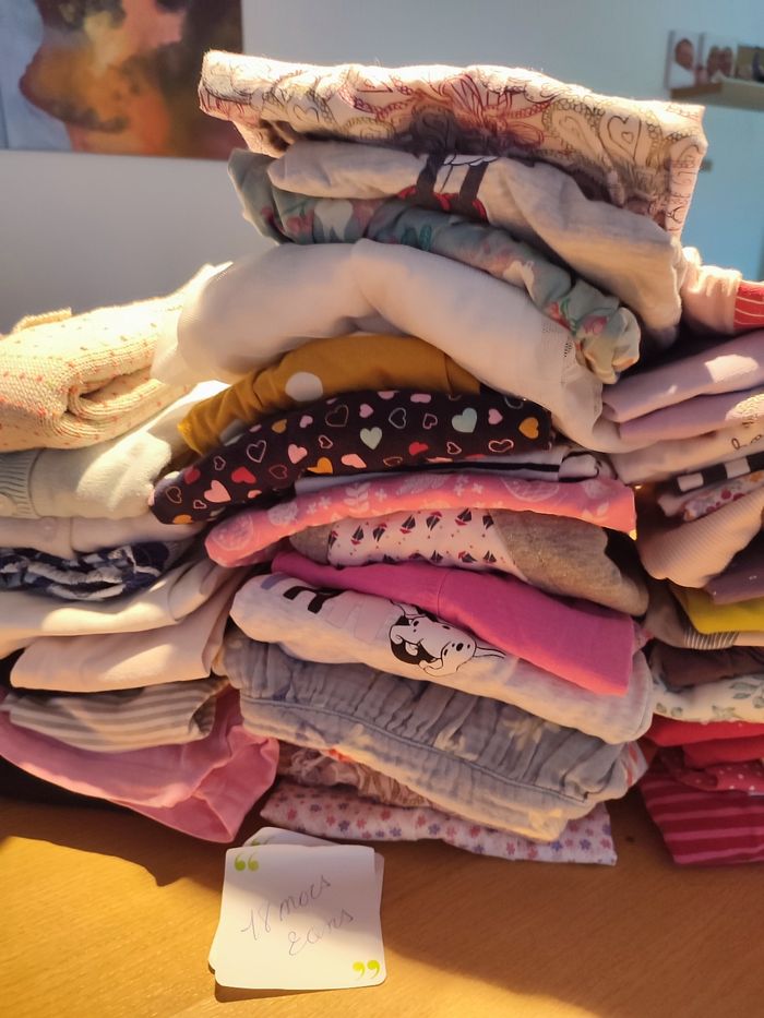 Lot de vêtements fille 18 mois à  2 ans propres, repassés et pliés - photo numéro 8