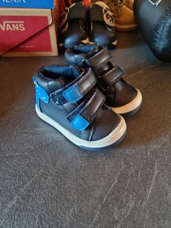 Chaussure neuve garçon