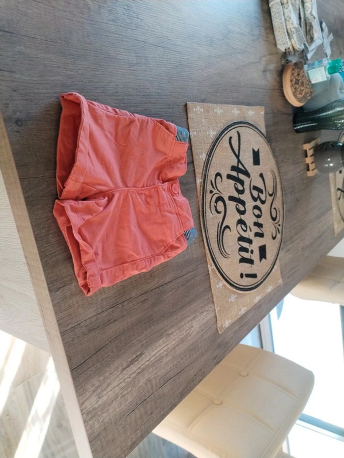 Short tape à l œil