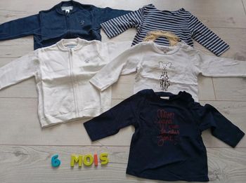 Tee shirts et gilets 6 mois