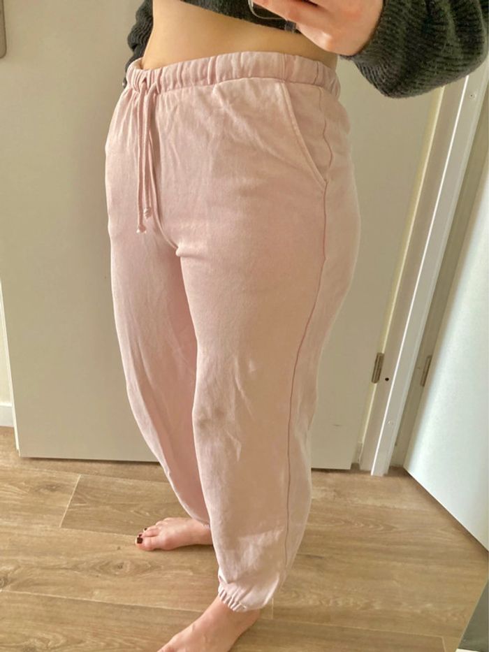 Jogging / survêtement de couleur rose pale - photo numéro 3