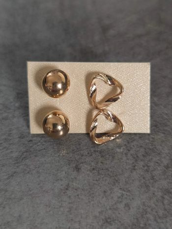 Lot de 2 paires de boucles d'oreilles fantaisie clous métal doré