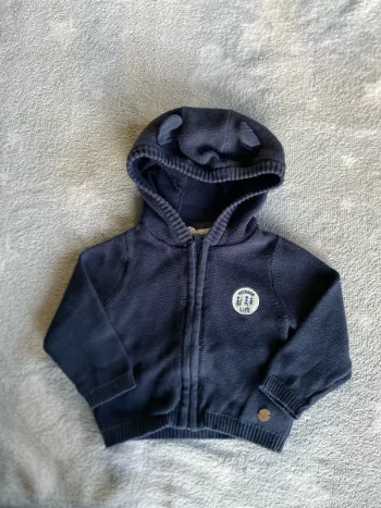 Veste à capuche 1 mois