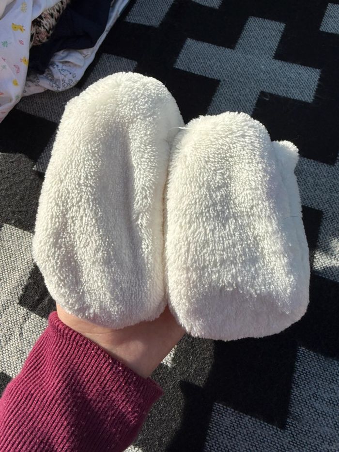 Chaussons bébé fille neuf - photo numéro 2
