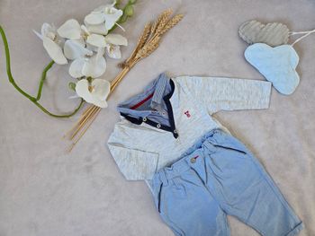 Ensemble T-shirt + Pantalon Obaïbi taille 6 mois