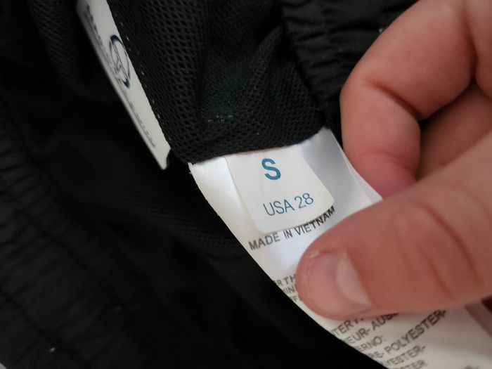 Jogging Sergio Tacchini taille S - photo numéro 7
