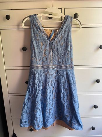👗 Robe chic brodée Oasis bleue ciel
