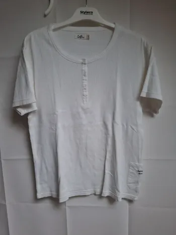 T-shirt taille 40