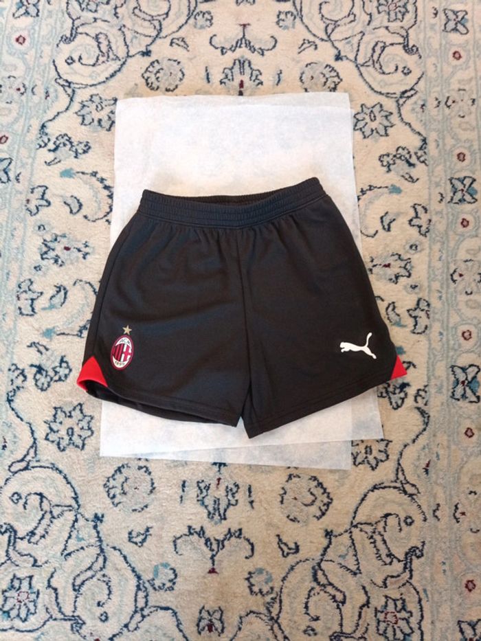 Tenue de foot Puma, équipe Milan AC taille 5/6 ans authentique neuf - photo numéro 17