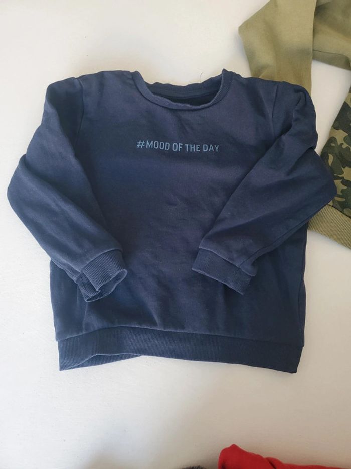 Lot Pulls 5 ans - photo numéro 4