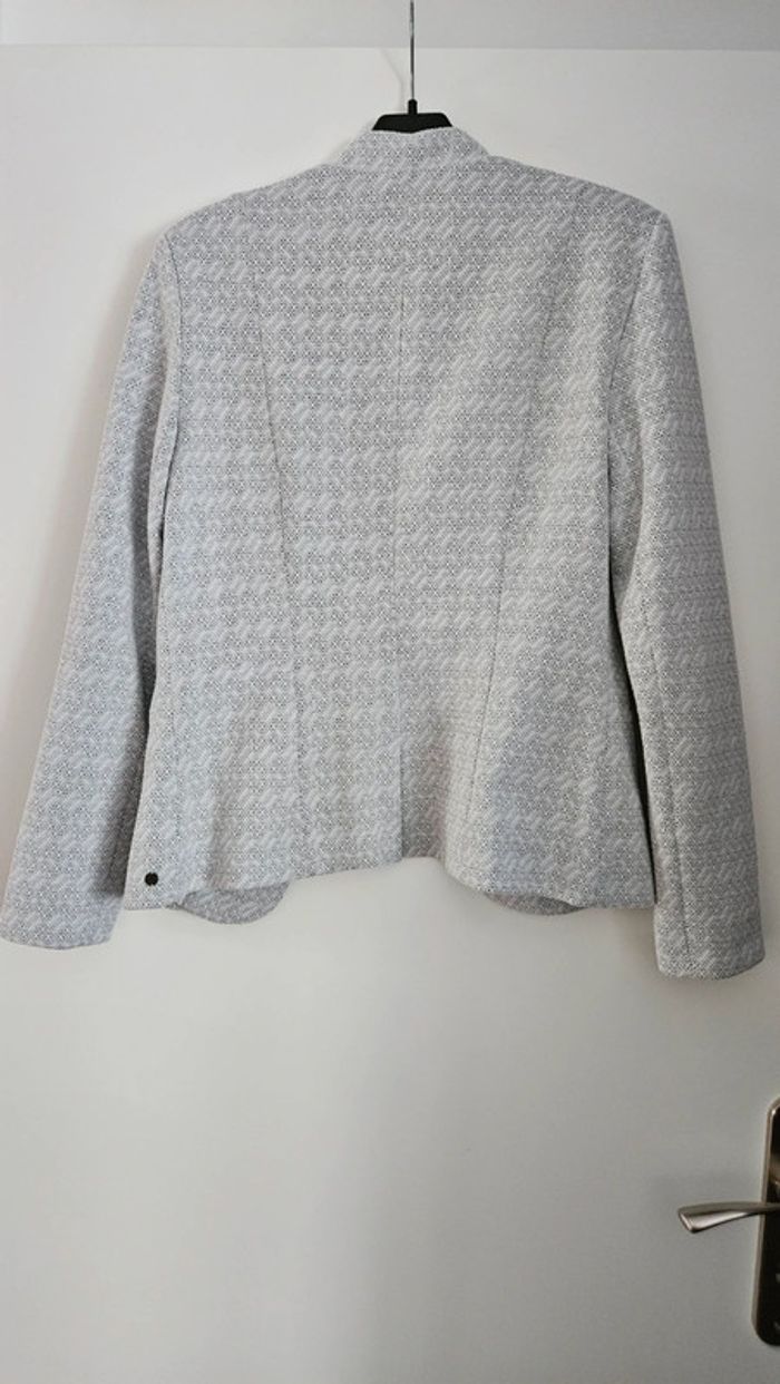 Veste tailleur - photo numéro 4