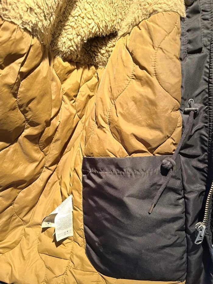 🤩 magnifique et comme neuve  parka homme Jack & Jones S/M noire avec capuche amovible - photo numéro 10