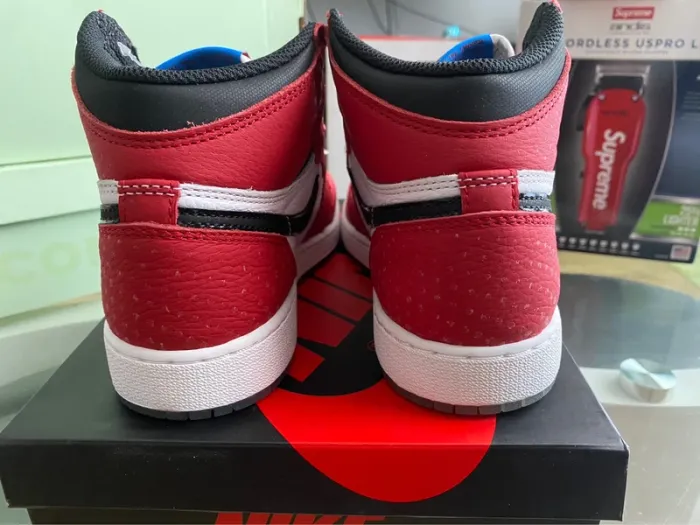 Jordan 1 rétro high spider man 2018 - photo numéro 5