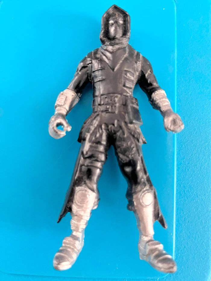 Figurine fornite