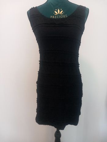 Robe moulante dentelle Jennifer taille M