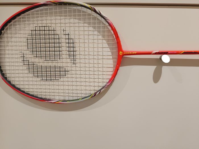 Raquette de badminton Artengo avec housse de transport + deux volants 🏸 - photo numéro 4