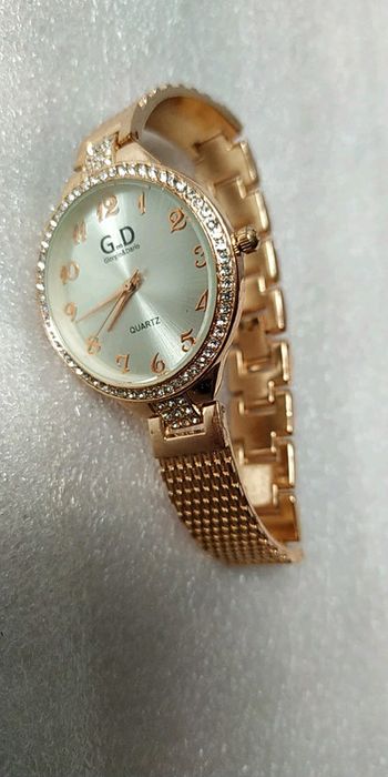 Montre doré Giorgio & Dario G&D