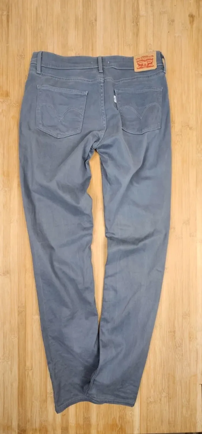 Levi's skinny filiforme mi-taille T:36 W29-L32 - photo numéro 2