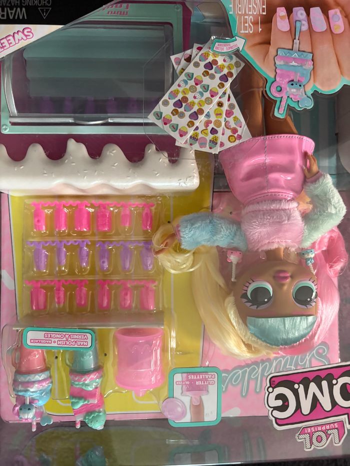 Poupée L.O.L. Surprise OMG Manucure Candylicious - photo numéro 2