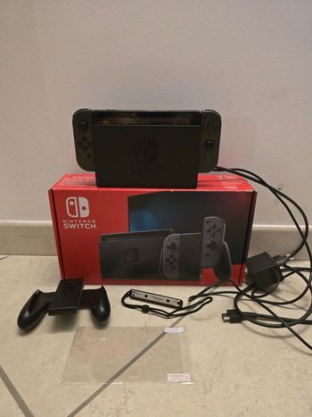 console Nintendo Switch grise 32 go