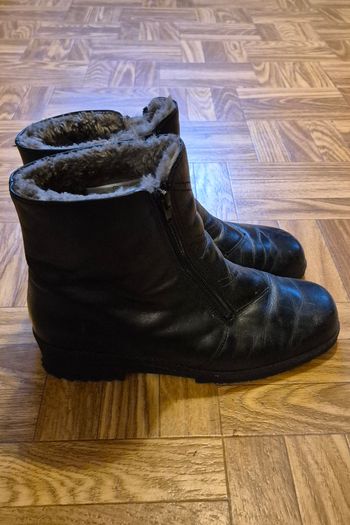 Bottines fourrées en cuir Ara T.40
