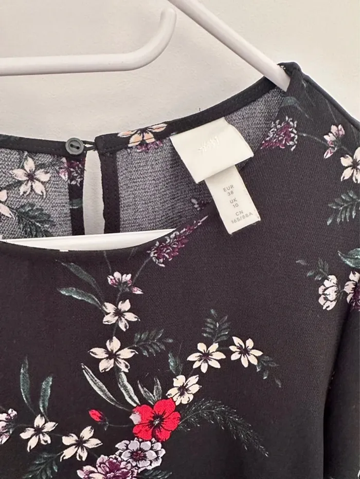 Robe à fleurs - photo numéro 3