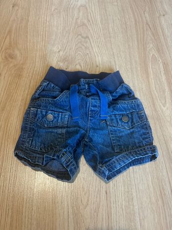 Short en jean Kiabi 24 mois