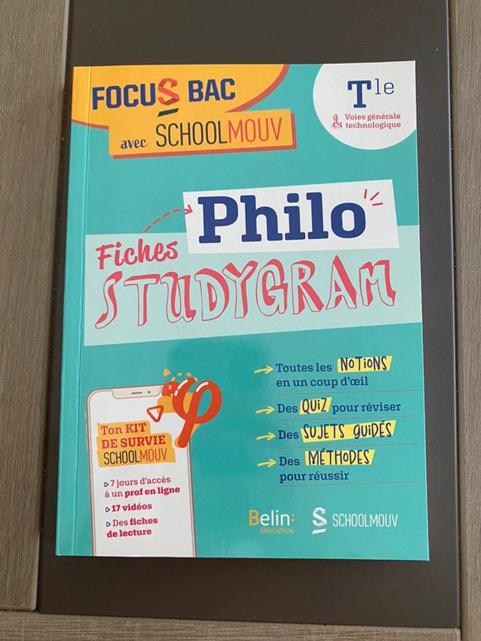 Livre focus bac avec school mouv Philo