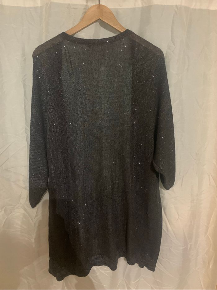 Veste longue Camaïeu taille 42-44 grise tres bon état motif brillant manches 3/4 - photo numéro 6