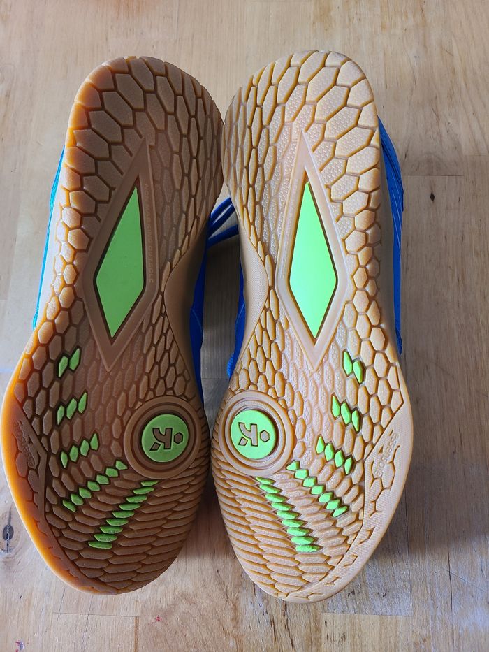 Chaussures kipsta décathlon taille 39 neuves - photo numéro 2