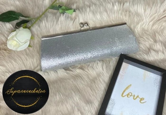 Sac / pochette de soirée gris à paillettes argentées