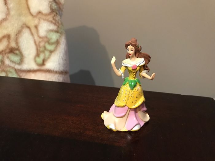 Figurine belle la belle et la bête