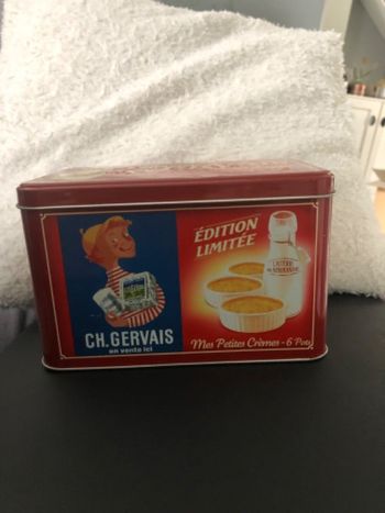Boîte en métal VINTAGE très bon état