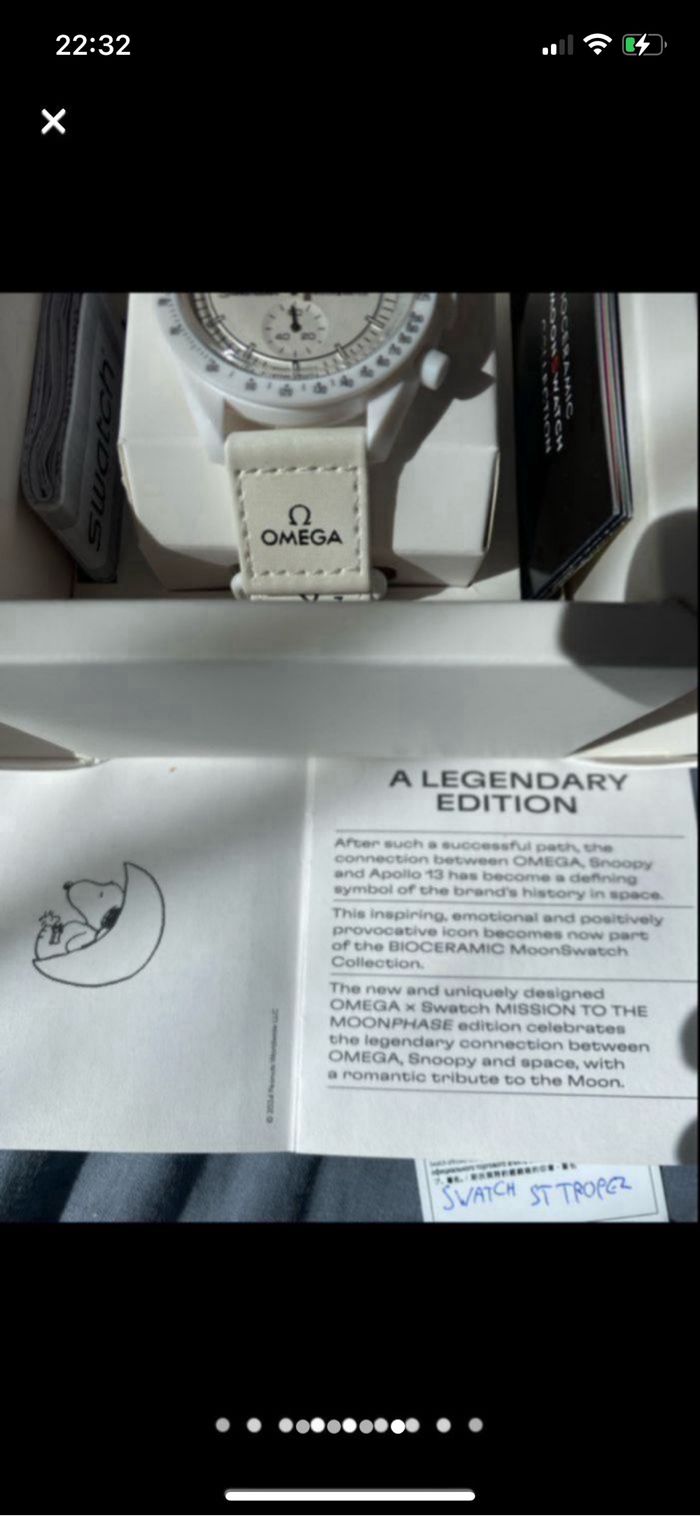 Omega X swatch moonswatch speedmaster mission to the moon phase snoopy edition, coloris white - photo numéro 4