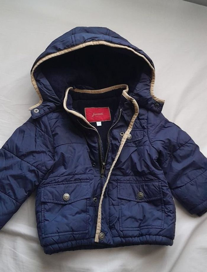 Blouson manteau avec capuche 18-24 mois