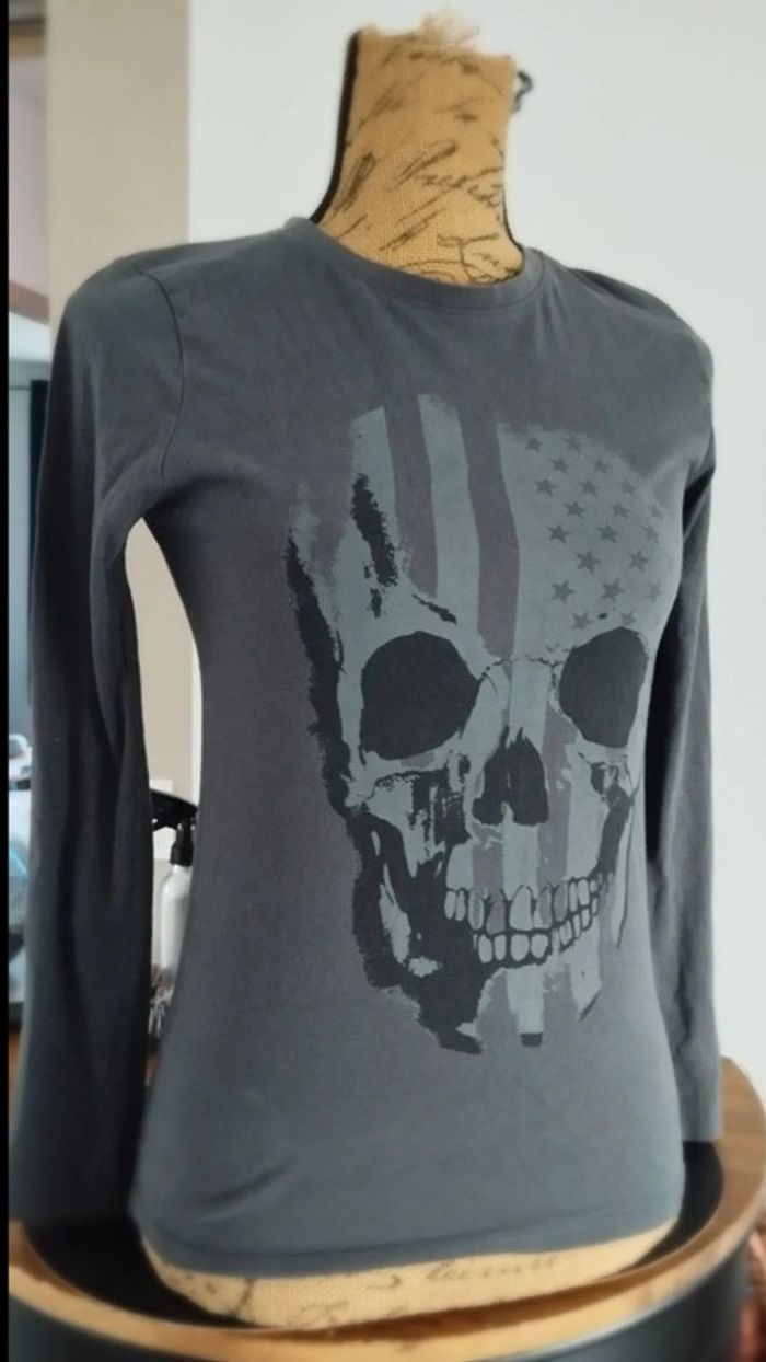 Tee shirt tête de mort gris taille 12 ans - photo numéro 6