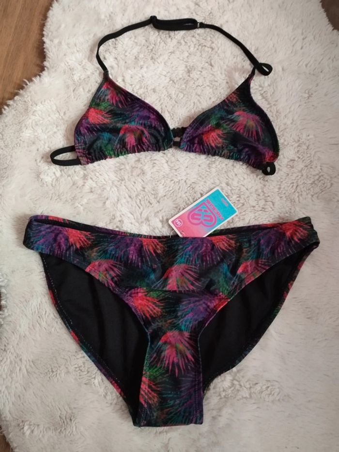 Bikini 👙 taille 16 ans