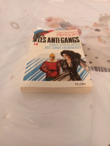 Des poulets et des hommes