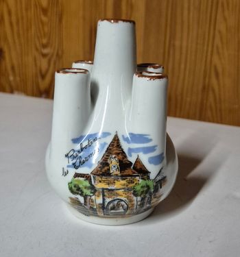 Vase pique fleur en porcelaine toupet 5 fleurs