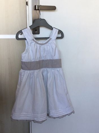 Robe 4 ans