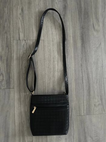 Sac bandoulière quadrillé noir et doré