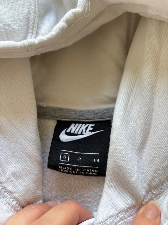 Sweat hoodies Nike capuche blanc logo orange floqué – Taille S homme - photo numéro 3