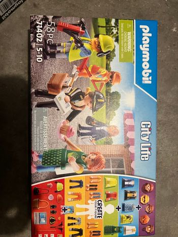 Personnages playmobil neufs