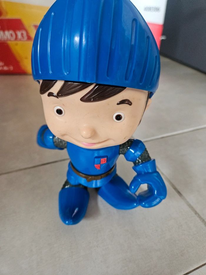 Figurine Mike le chevalier