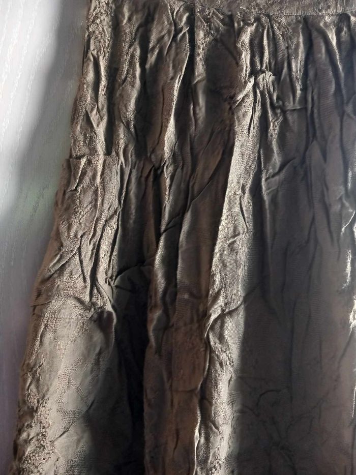 Jupe porte feuille verte Massimo Dutti - photo numéro 2