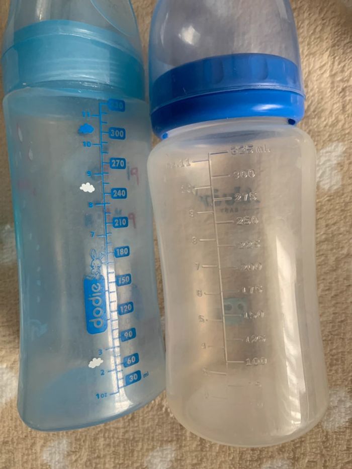 Lot 4 biberons dodie initiation 0-6 mois 150ml et dodie 330ml 😺 - photo numéro 3